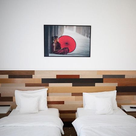 1Hotels Timisoara Ngoại thất bức ảnh