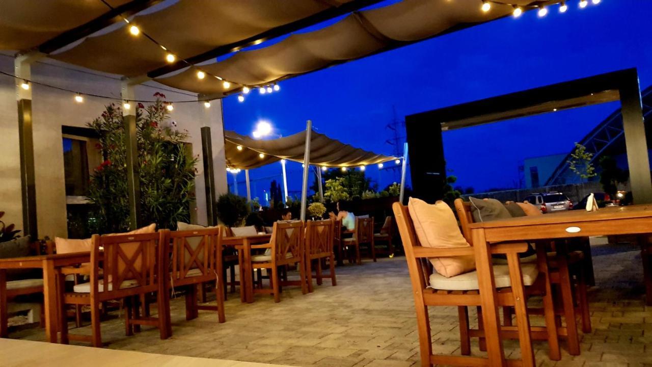 1Hotels Timisoara Ngoại thất bức ảnh